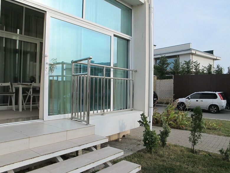 Apartment On Bulvar Nadezhd Apt 118
