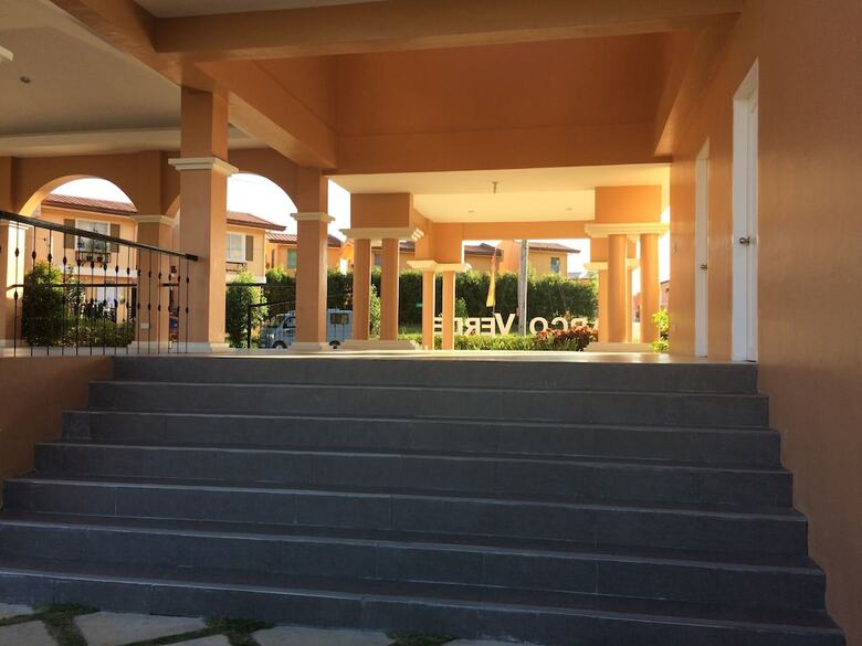 Hotel Bohol Tourist Accommodation