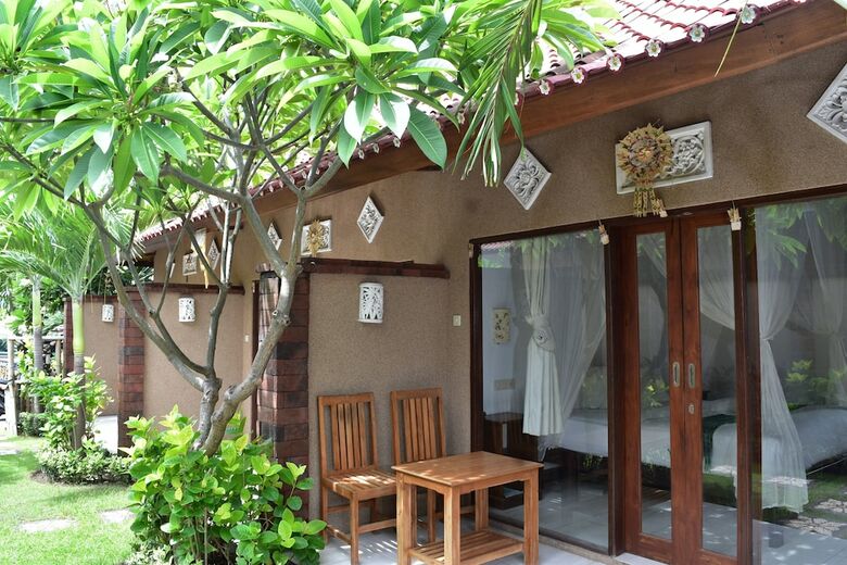 Hostal Menjangan Homestay