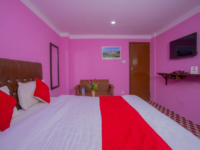 Hotel Oyo 243 Saypatri Guest House