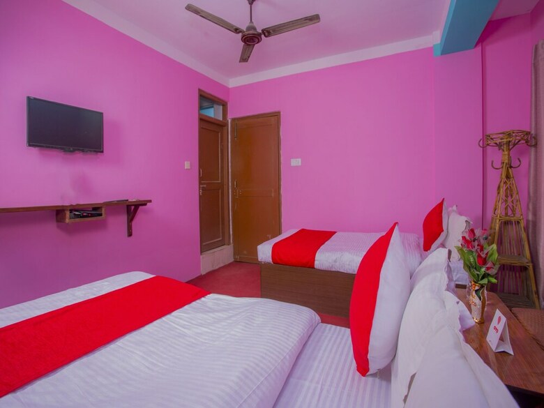 Hotel Oyo 243 Saypatri Guest House