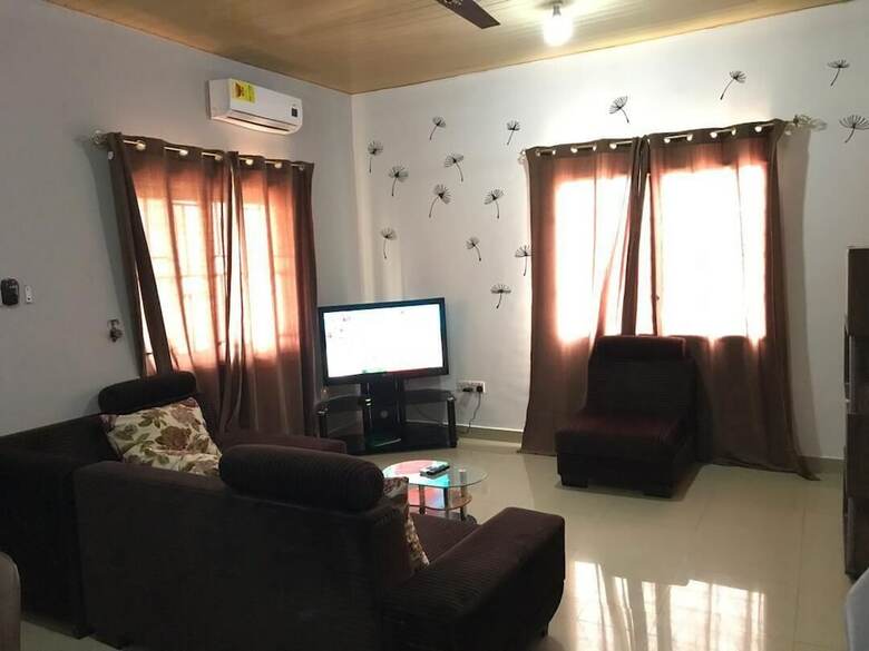 Aparthotel Ronna Apartments At Lakeside Estates