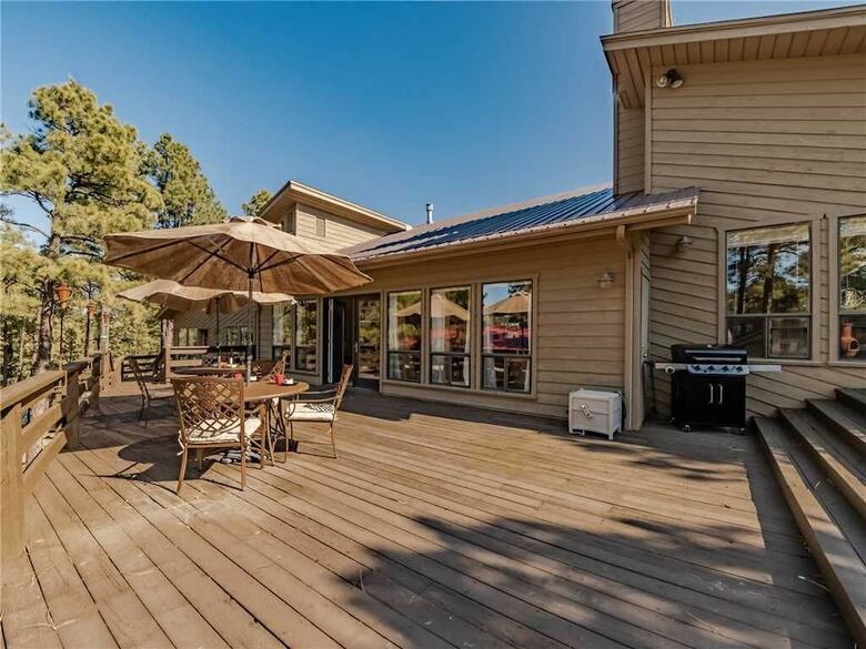 A Trip To Heaven - Five Bedroom Cabin