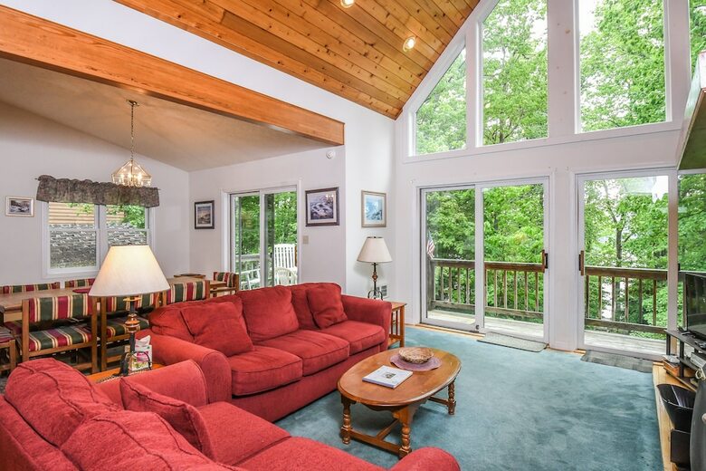 Lakeside Memories 4 Bedroom House