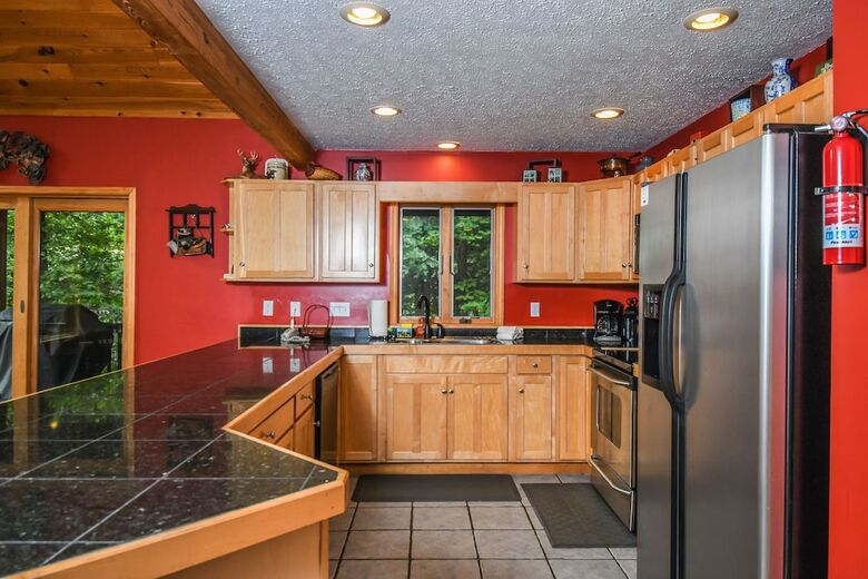 Fir Shore 6 Bedroom House