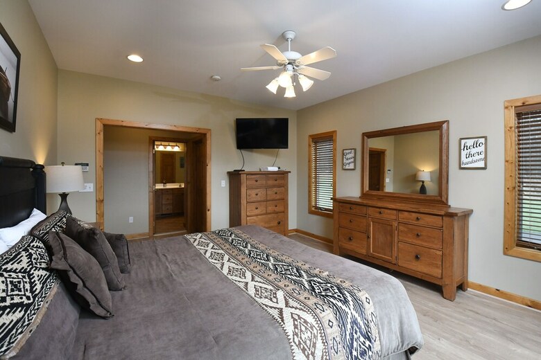 No Wake Zone 5 Bedroom House