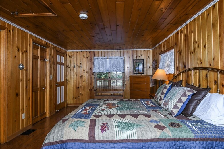 Oakleaf Lodge 5 Bedroom House