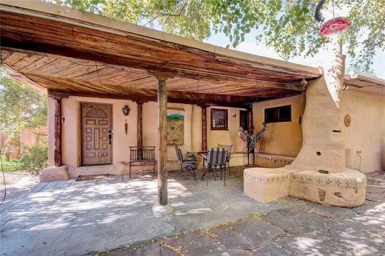Plaza Splendor - Three Bedroom Home
