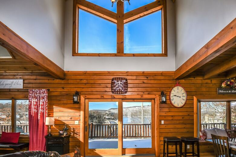 Pinnacle Retreat 5 Bedroom House