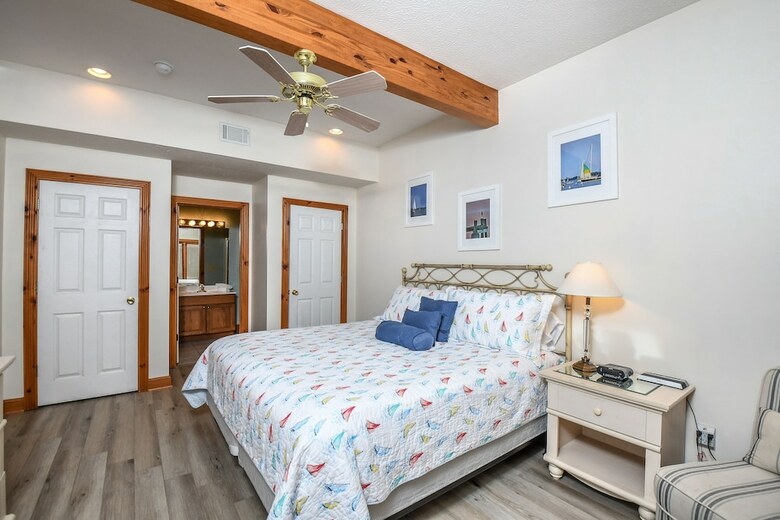 Commander's Quarters 5 Bedroom House