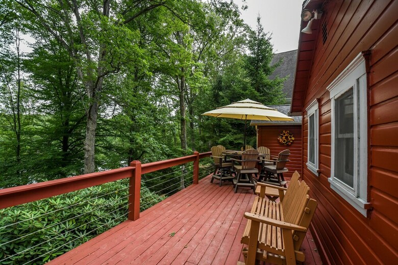 Lakeside Hide-a-way 2 Bedroom House