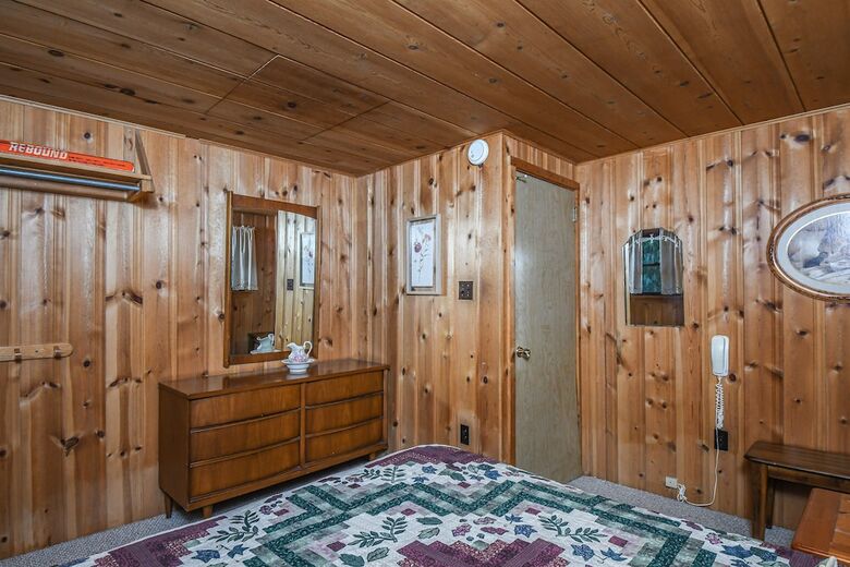 Lakeside Hide-a-way 2 Bedroom House