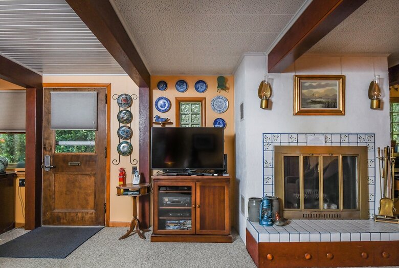 Arbutus Trail 3 Bedroom House