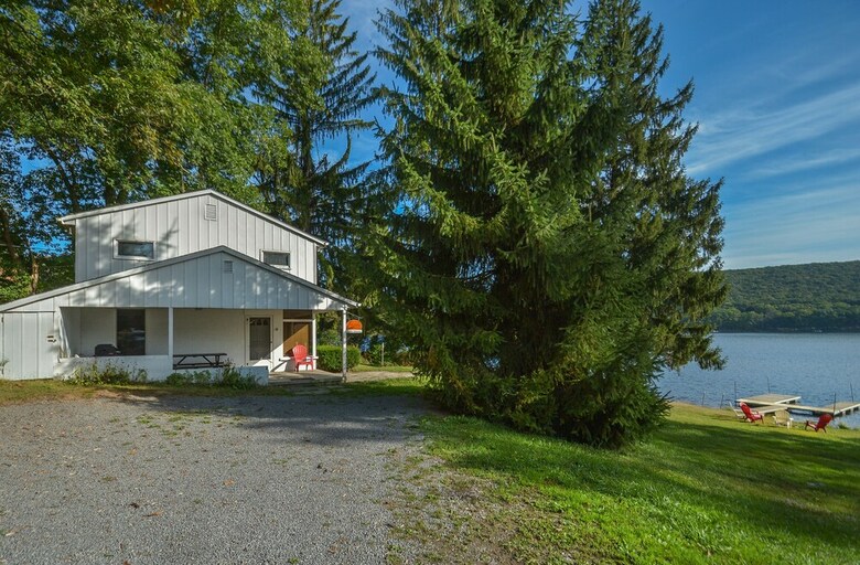 Nestled Hideaway 3 Bedroom House