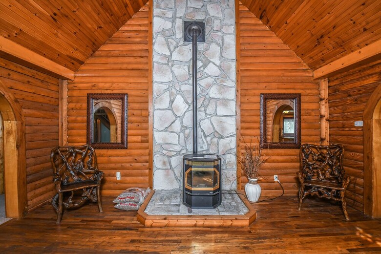 Streamside 4 Bedroom House