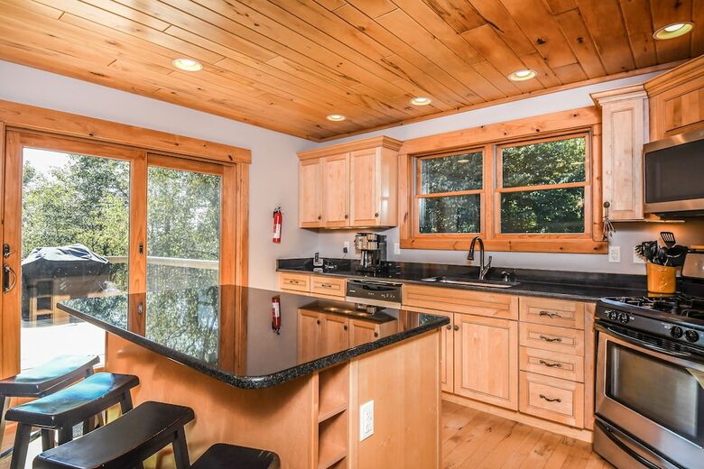 Wispering Heights 4 Bedroom House