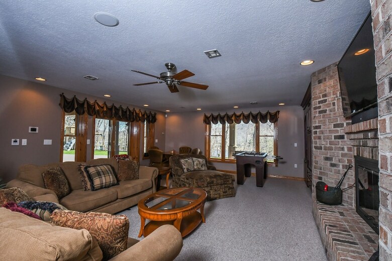 The West Wing 5 Bedroom House
