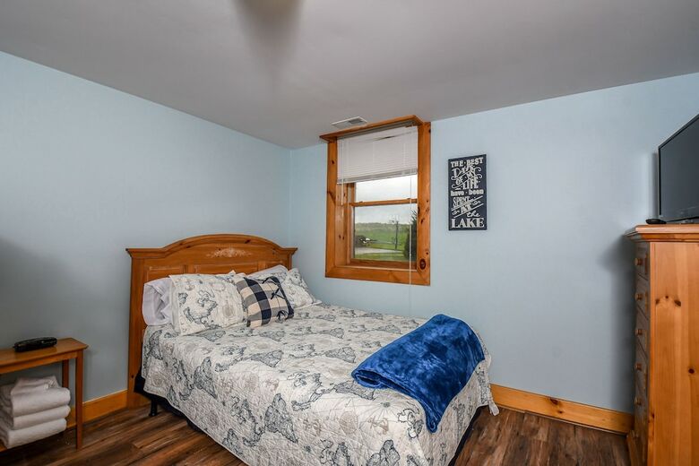 Mckenzies Mountain 7 Bedroom House