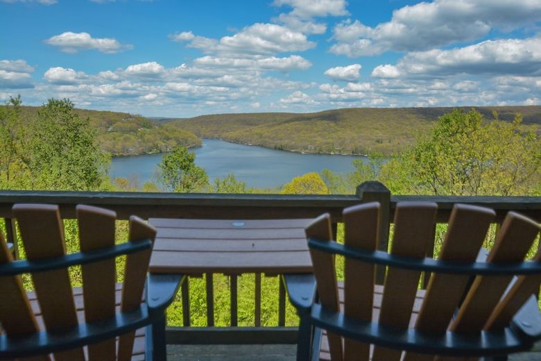 Scenic Overlook 6 Bedroom House