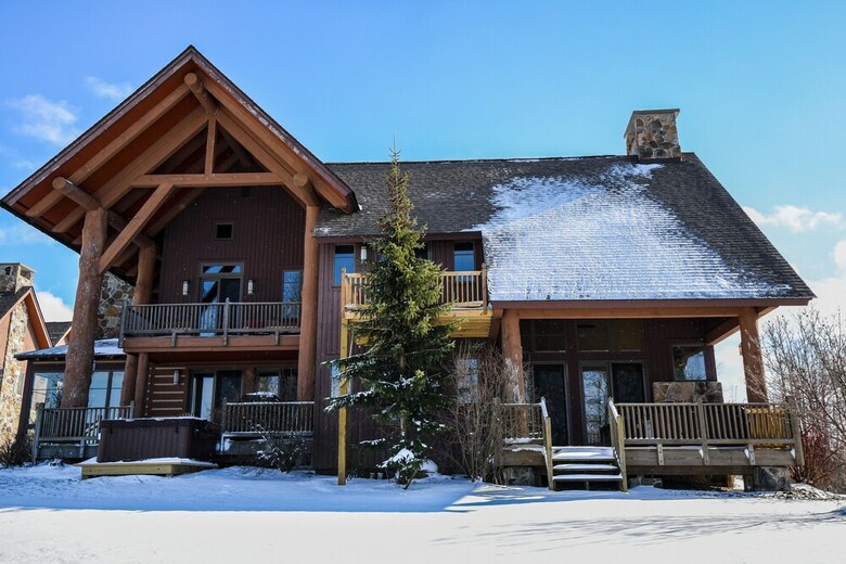 Glacier Paradise 5 Bedroom Townhome