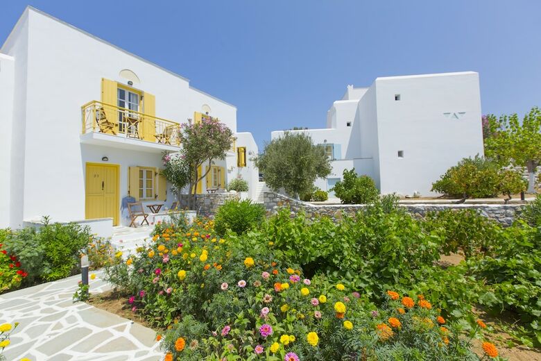 Hotel Lianos Village