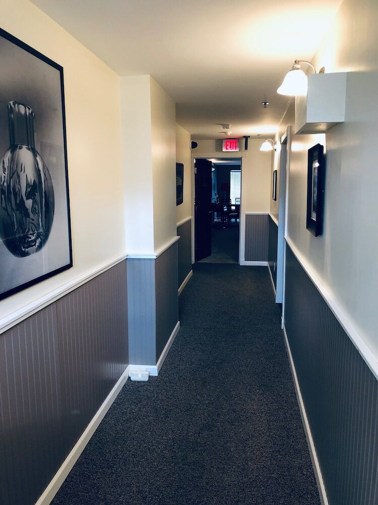 Hotel Lodging At The Gaffer Inn
