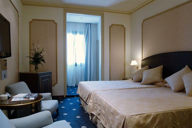 Hotel Roger De Lluria
