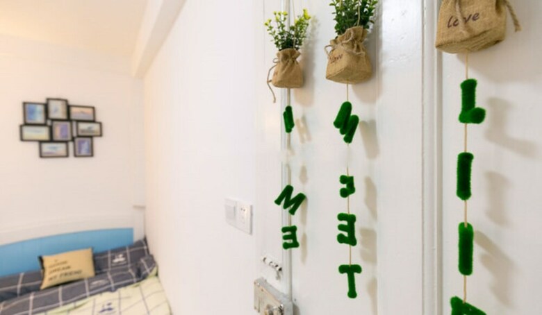 Hard Candy Apartment No.2