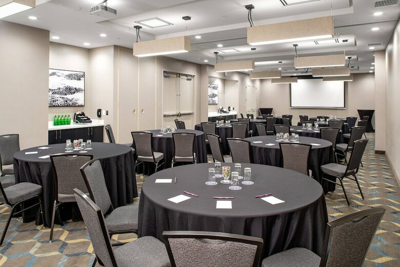 Aparthotel Residence Inn By Marriott Toronto Mississauga West