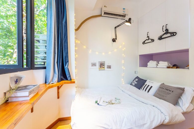 Hard Candy Apartment No.20
