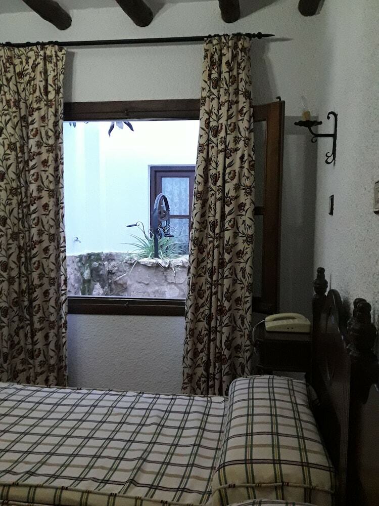 Hotel Velad Al Abyadh