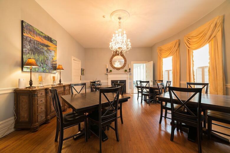 Bed & Breakfast The Jarvis At 220