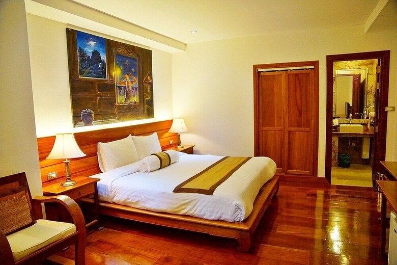 Chanthapanya Hotel