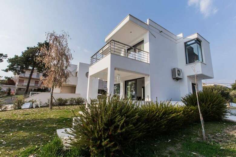 Borealis Sea Front Villa