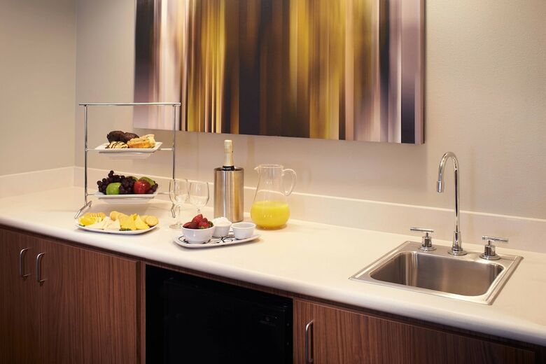 Hotel Courtyard By Marriott Cincinnati-covington