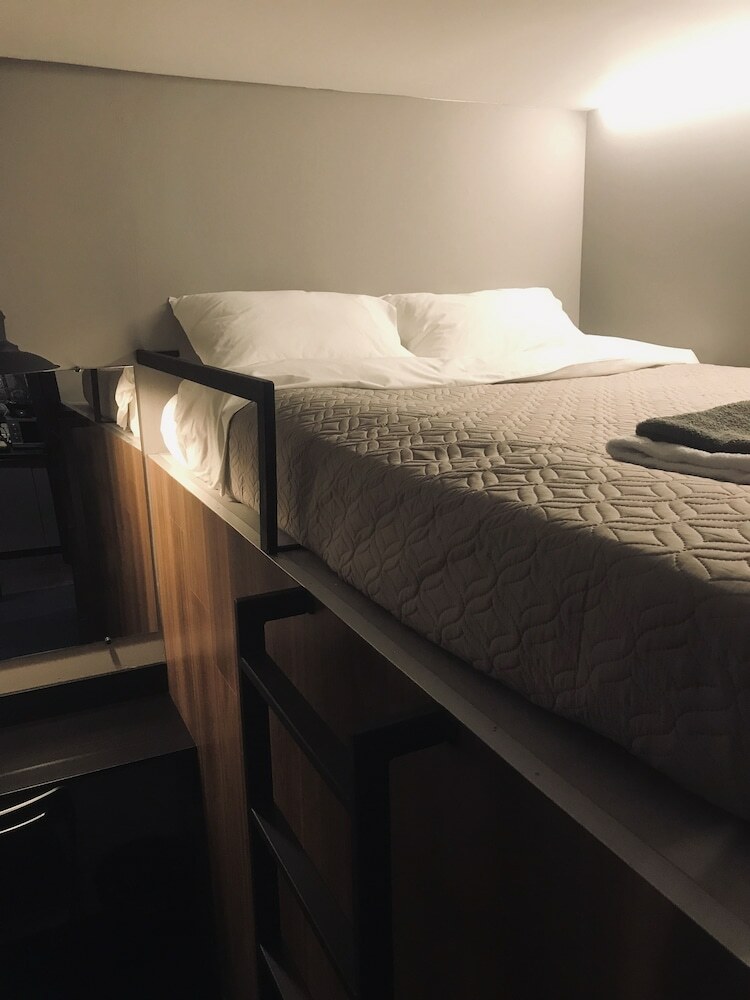Bed & Breakfast Shelter-hotels