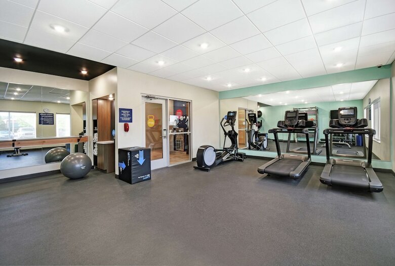 Hotel Tru By Hilton Grand Rapids Airport