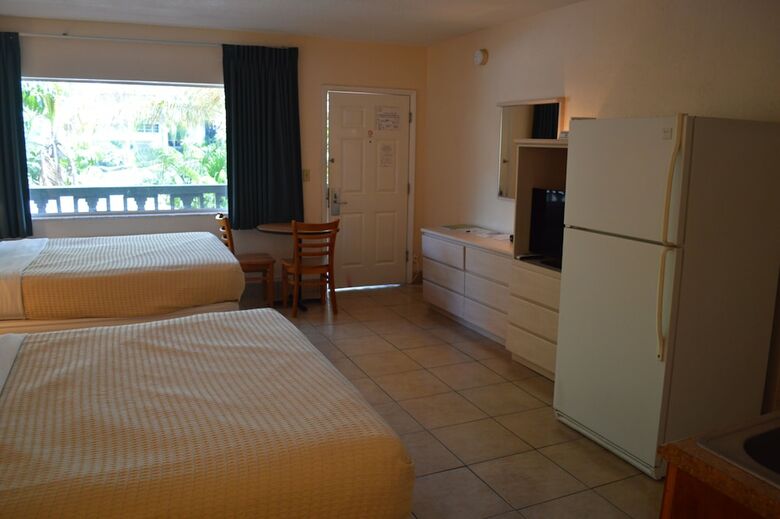 Ft. Lauderdale Beach Resort Hotel & Suites