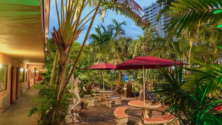 Ft. Lauderdale Beach Resort Hotel & Suites
