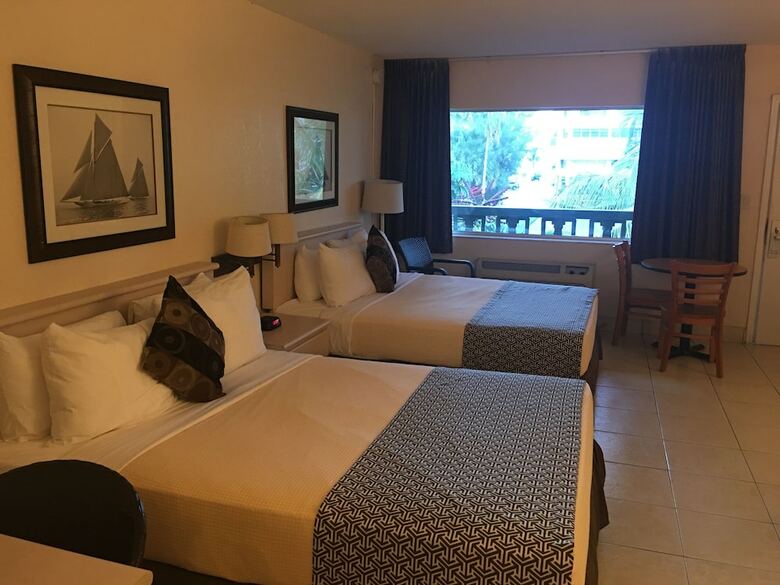 Ft. Lauderdale Beach Resort Hotel & Suites