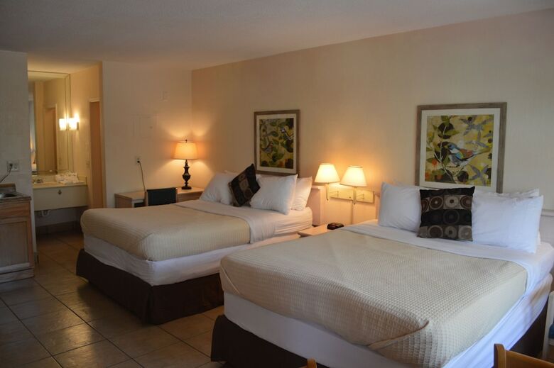 Ft. Lauderdale Beach Resort Hotel & Suites