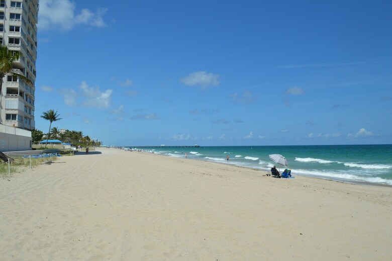 Ft. Lauderdale Beach Resort Hotel & Suites