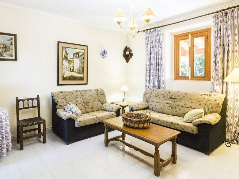 G Rentals Villa Agina