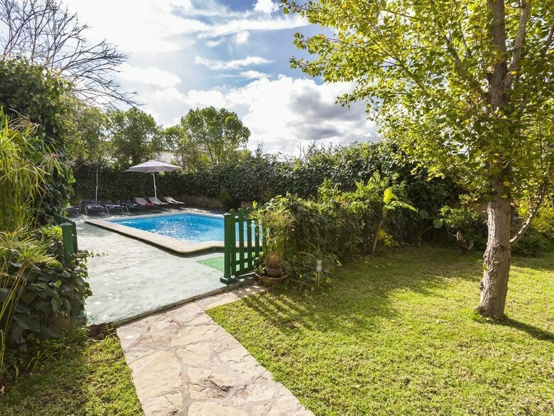 G Rentals Villa Agina