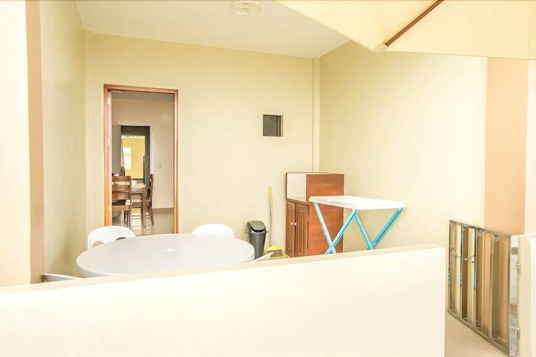 Kellocks Seaview Apartelle
