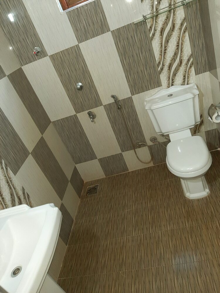 Hotel Priya Homestay Kandalama