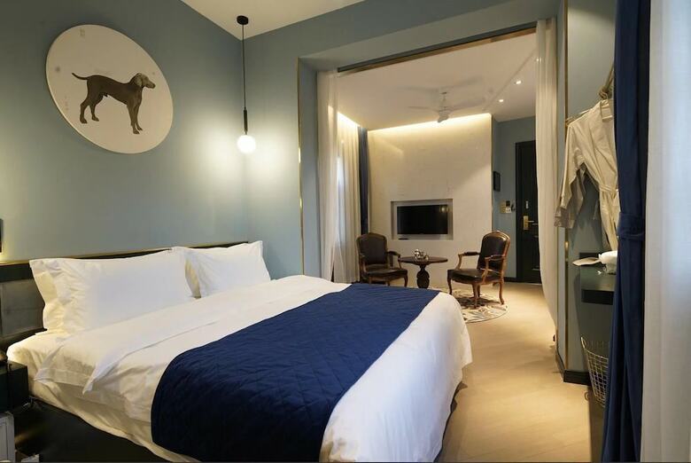 Hotel Moon&chalice