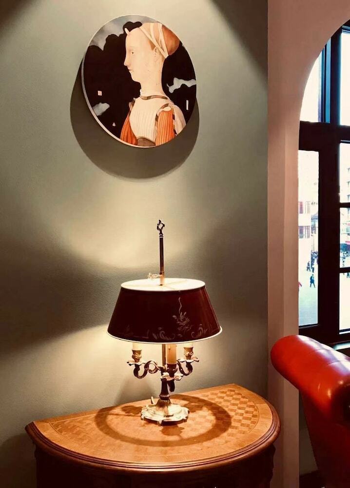 Hotel Moon&chalice