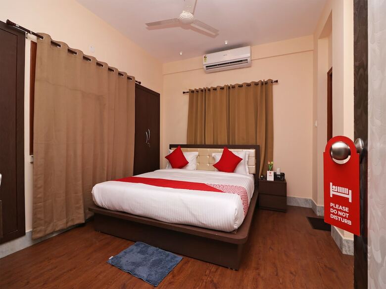 Hotel Oyo 18496 A Retro