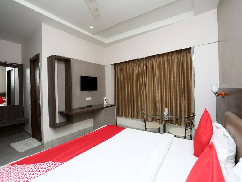 Oyo 6688 Hotel Rp Grand Titanium